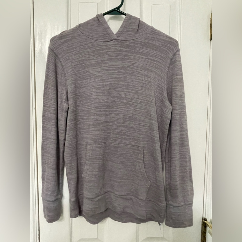 Old Navy light fabric sweatshirt with hoodie and side pockets